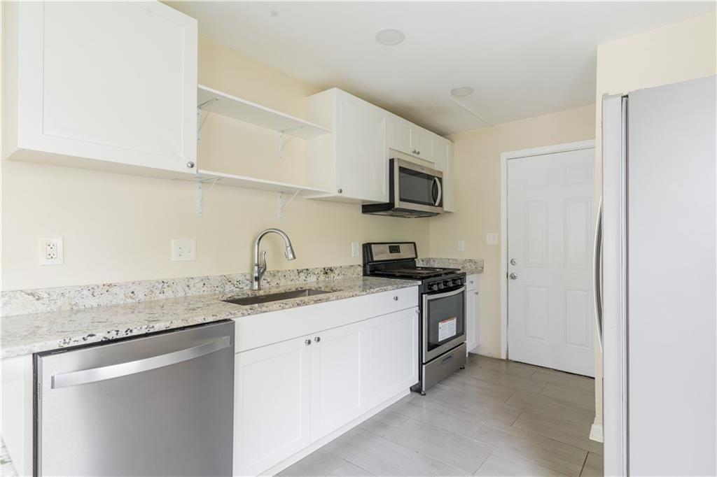 New Orleans, Louisiana 70122, United States, 2 Bedrooms Bedrooms, ,1 BathroomBathrooms,Residential,Active,61134