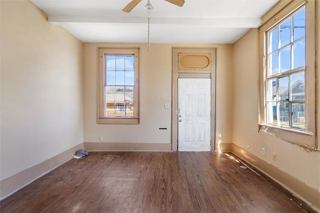 3622 24 URQUHART Street