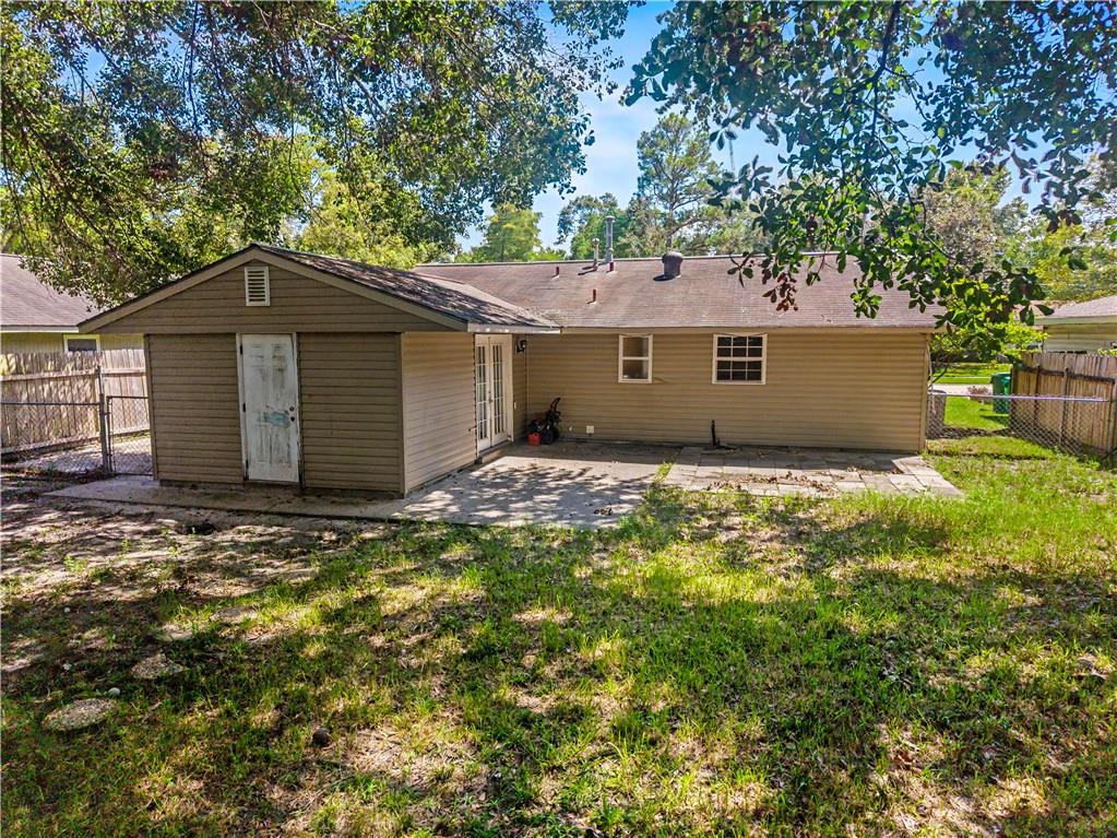 228 MARTIN Lane