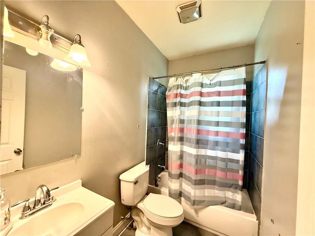 2615 S DORGENOIS Street