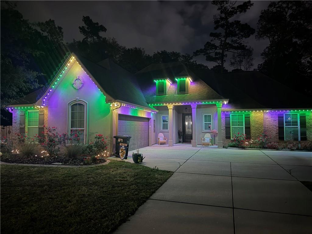 452 SILVER OAK Drive