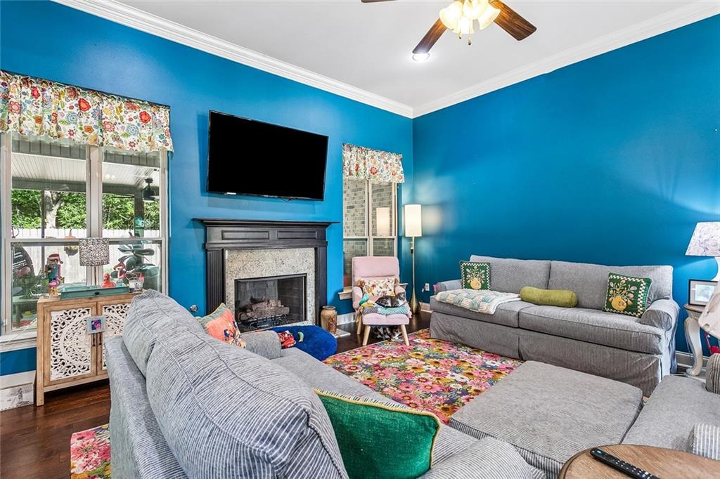 452 SILVER OAK Drive