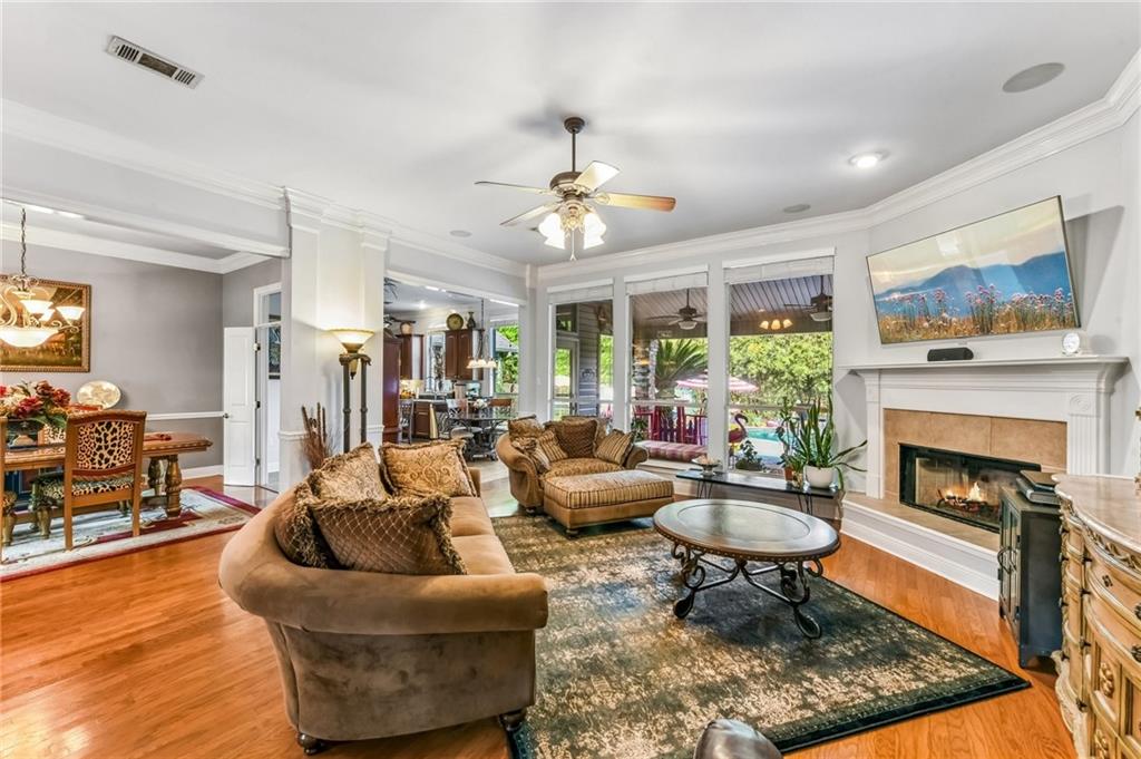 1206 NEEDLE POINT Lane