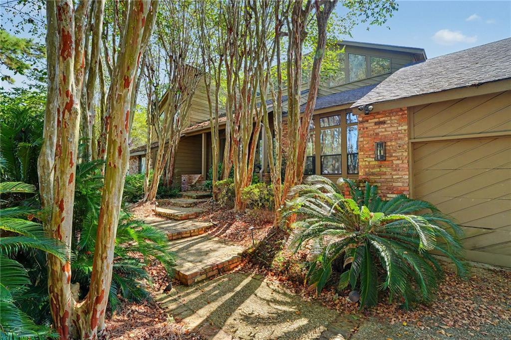 508 BEAU CHENE Drive