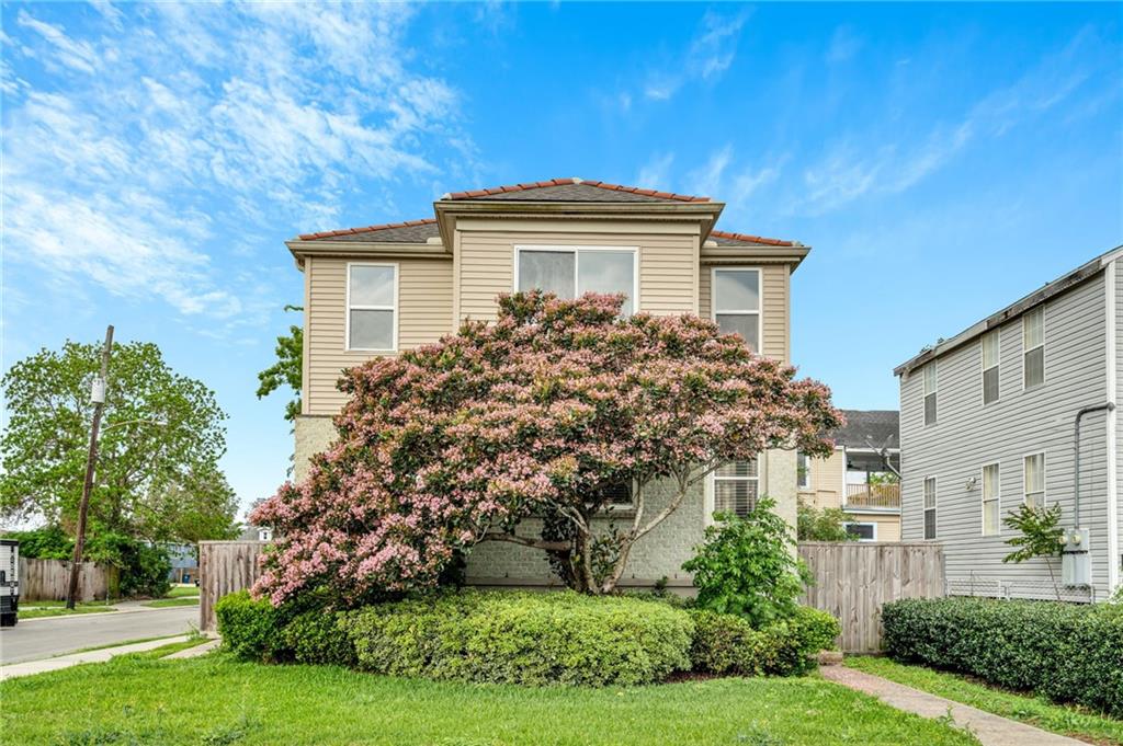 6000 02 SPAIN Street