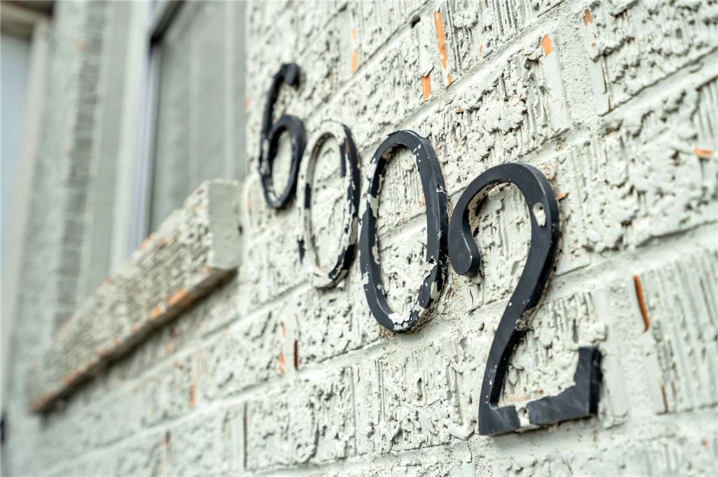 6000 02 SPAIN Street