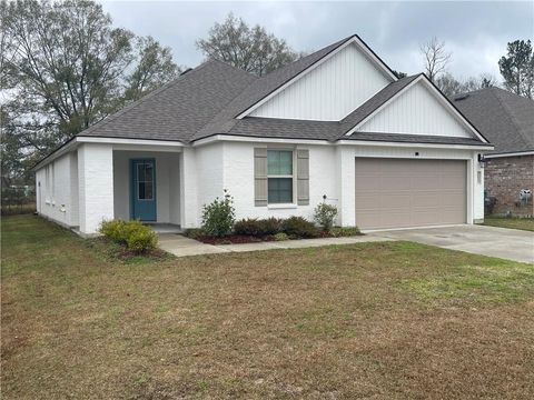 7843 JOE LYNN Trail Denham Springs LA 70726