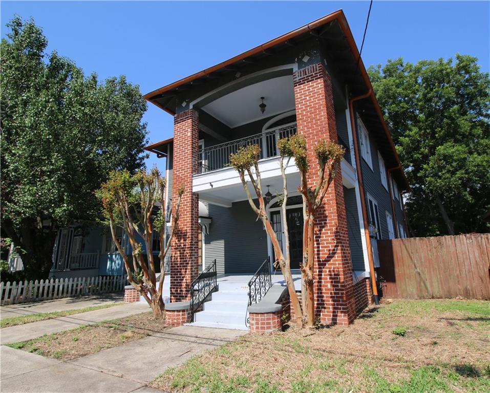 3106 UPPERLINE Street