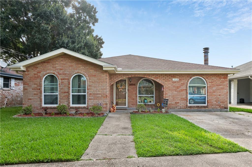 Photo 1 of 20 — 1713 RICHLAND Avenue, Metairie, LA 70001