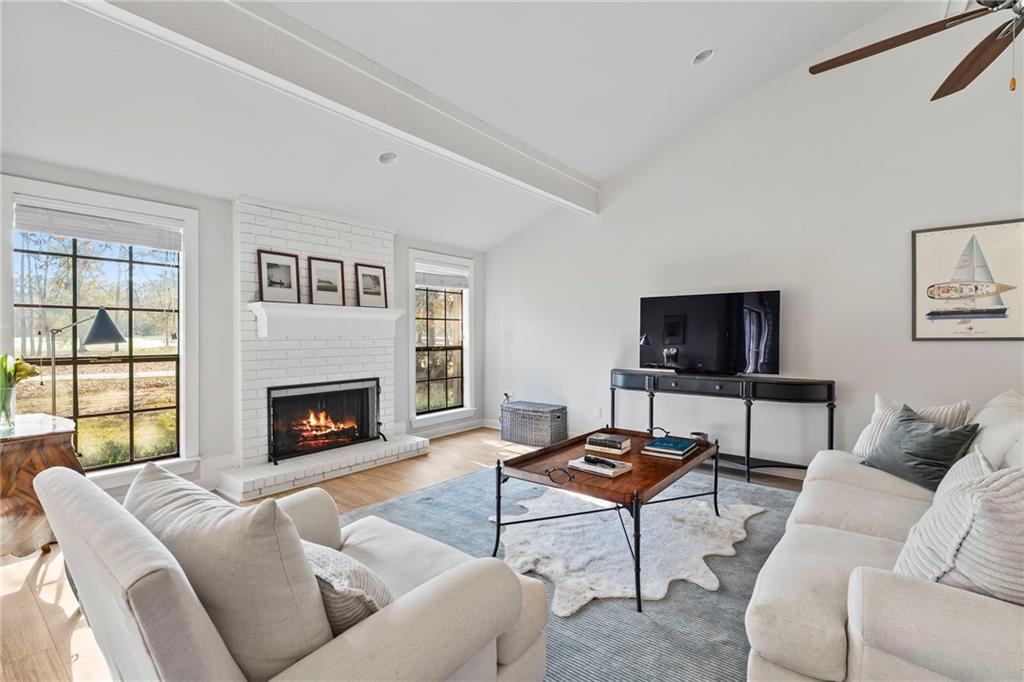 30 S COURT VILLA Drive 30