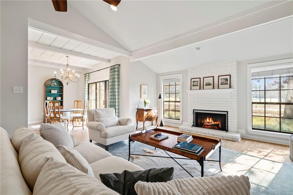 30 S COURT VILLA Drive 30