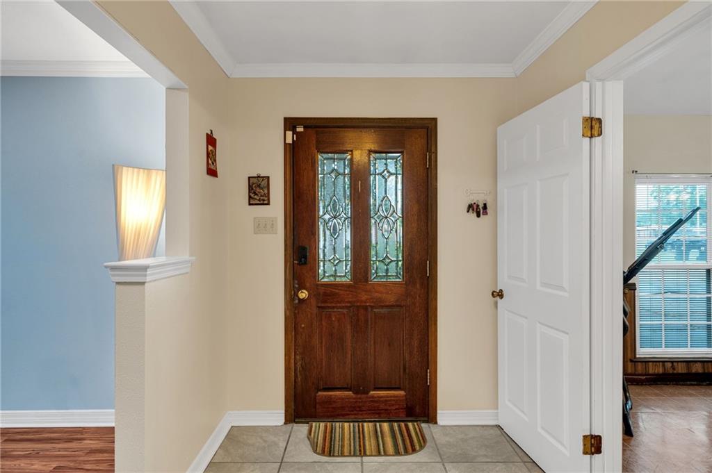 233 COLONIAL CLUB Drive
