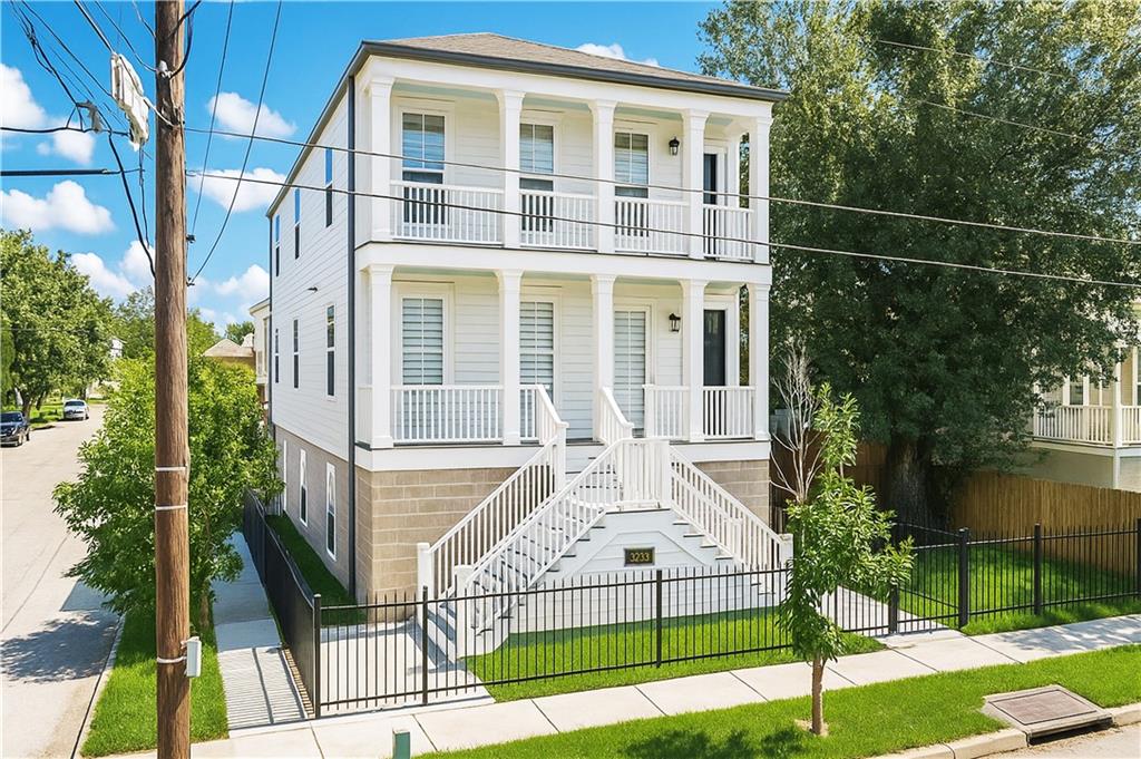 3233 GENERAL TAYLOR Street