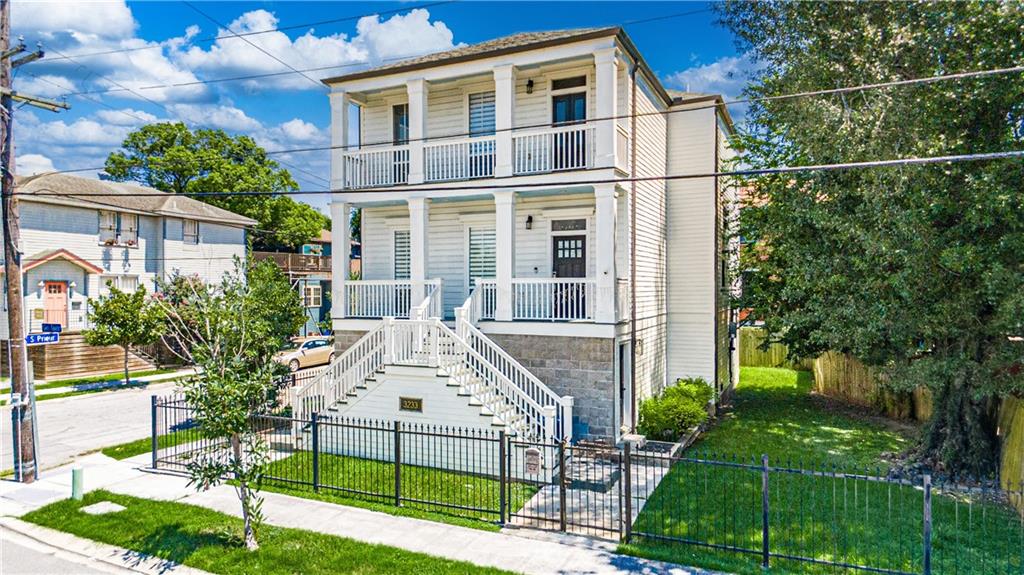 3233 GENERAL TAYLOR Street