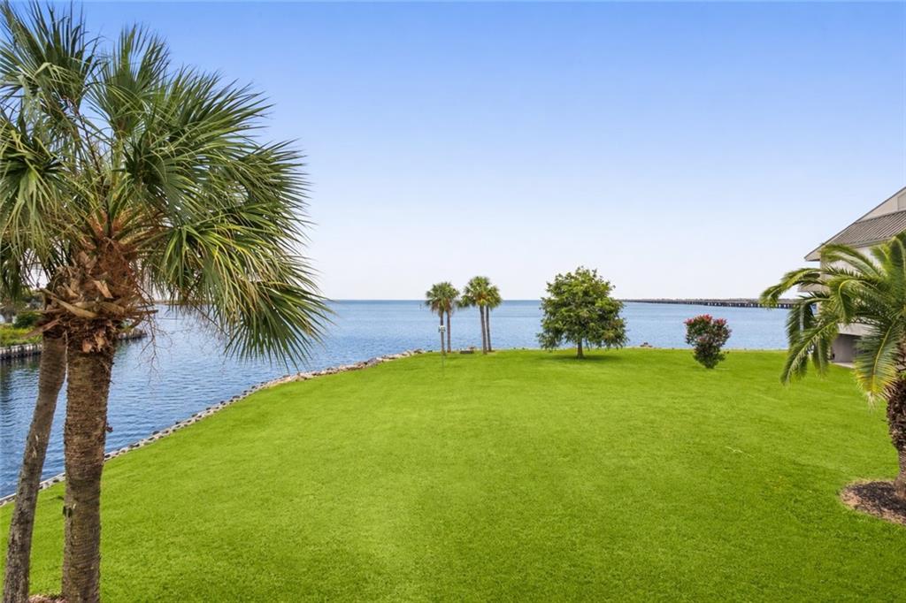 303 MARINERS ISLAND Boulevard 303