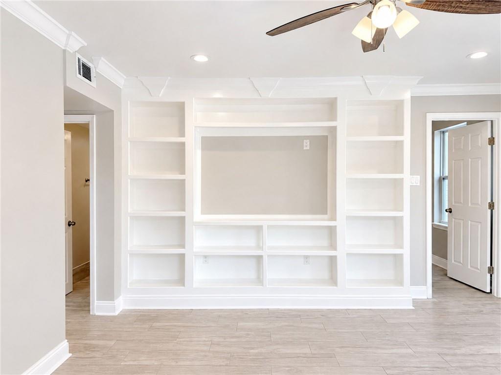 4472 JOYCELYN Drive