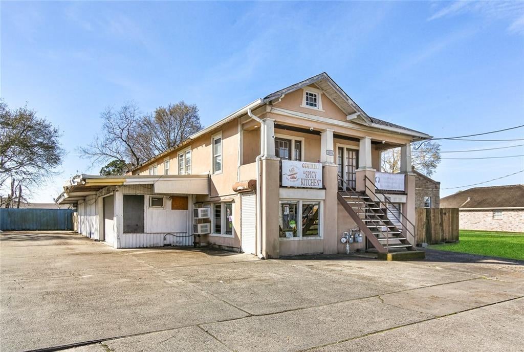 4056 OLD GENTILLY Road