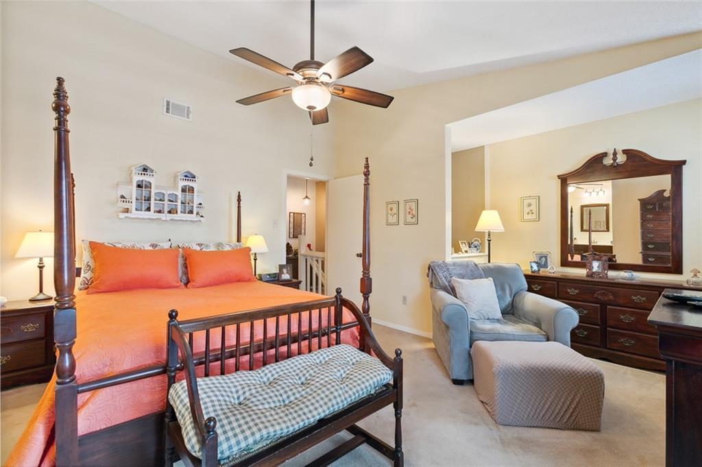 Gretna, Louisiana 70056, United States, 3 Bedrooms Bedrooms, ,3 BathroomsBathrooms,Residential,Pending,48664