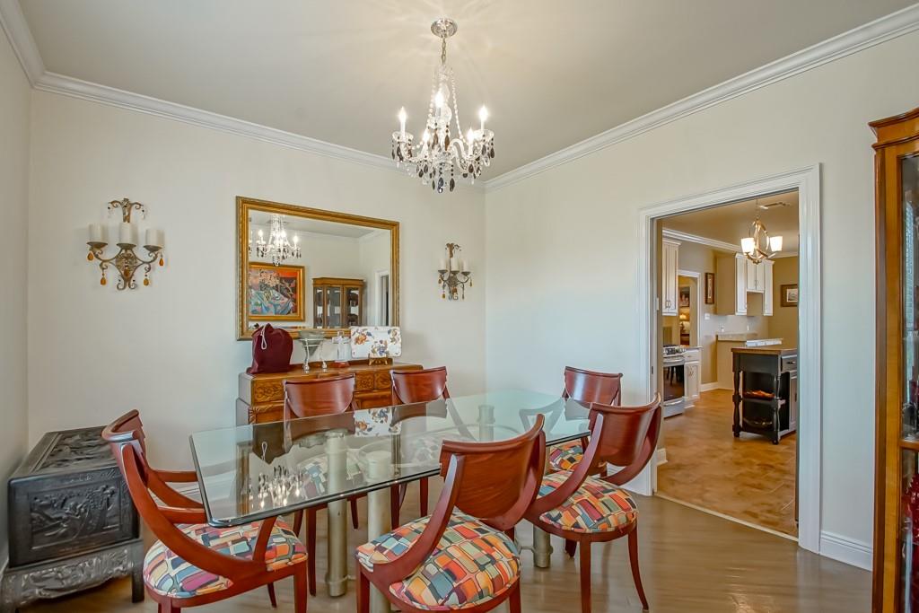 Photo 14 of 36 of 124 FASHION Boulevard house