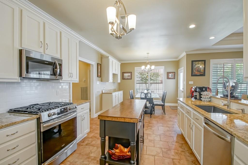 Photo 15 of 36 of 124 FASHION Boulevard house