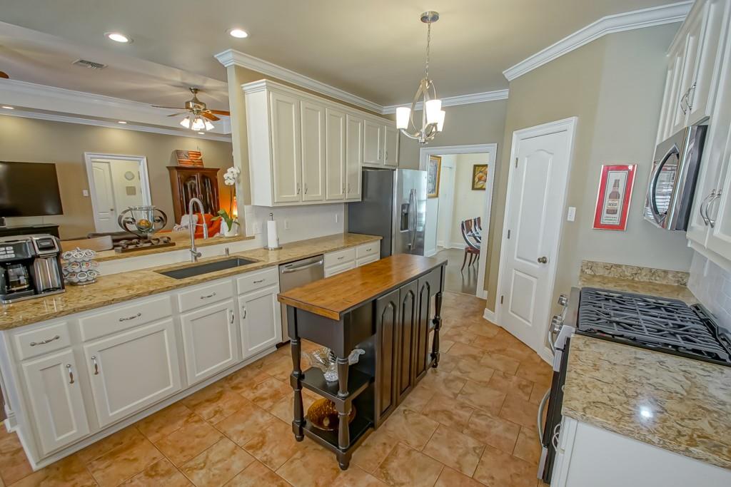 Photo 16 of 36 of 124 FASHION Boulevard house