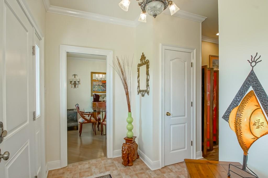 Photo 7 of 36 of 124 FASHION Boulevard house