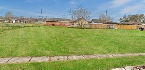 3108 GUERRA Drive Violet LA 70092