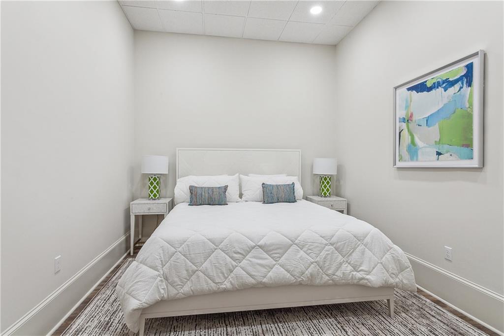 New Orleans, Louisiana 70130, United States, 3 Bedrooms Bedrooms, ,2 BathroomsBathrooms,Residential,Active,72776