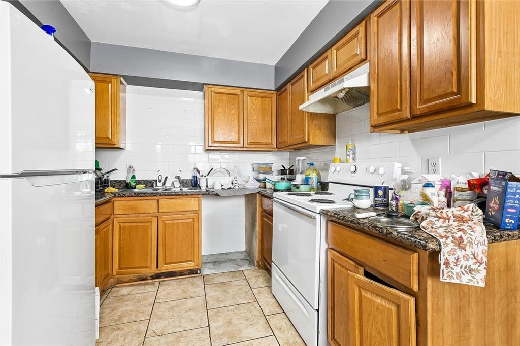3625-27 SHANGRI LA Drive