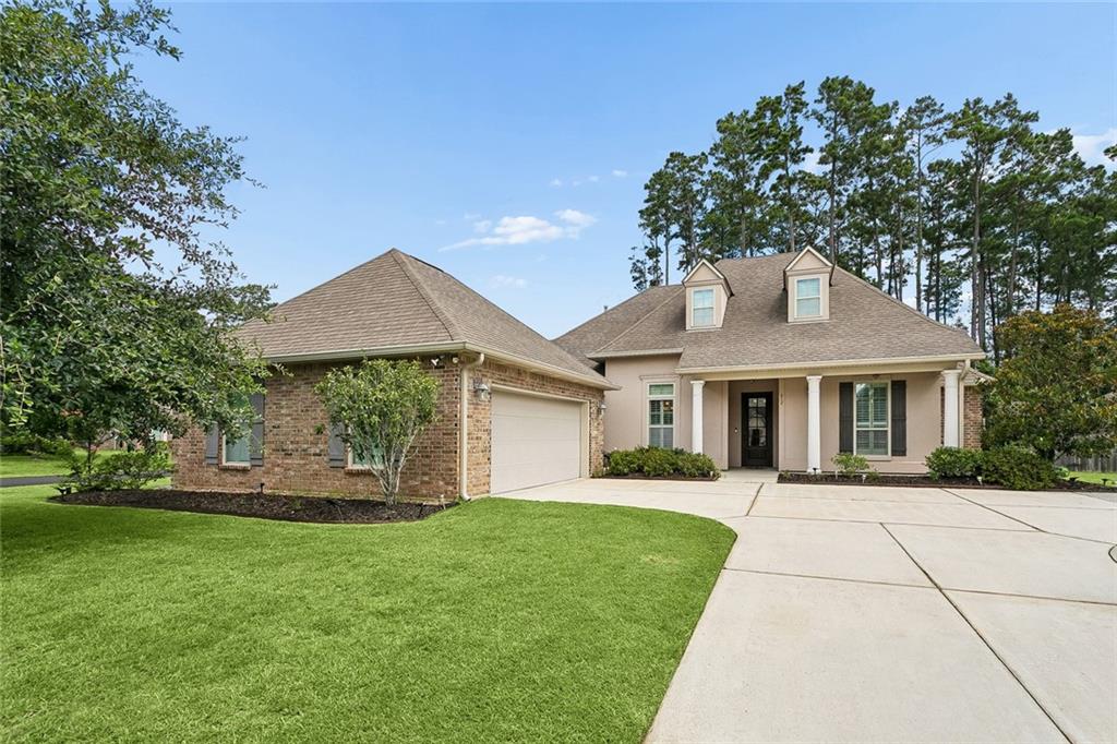 612 ENGLISH OAK Drive
