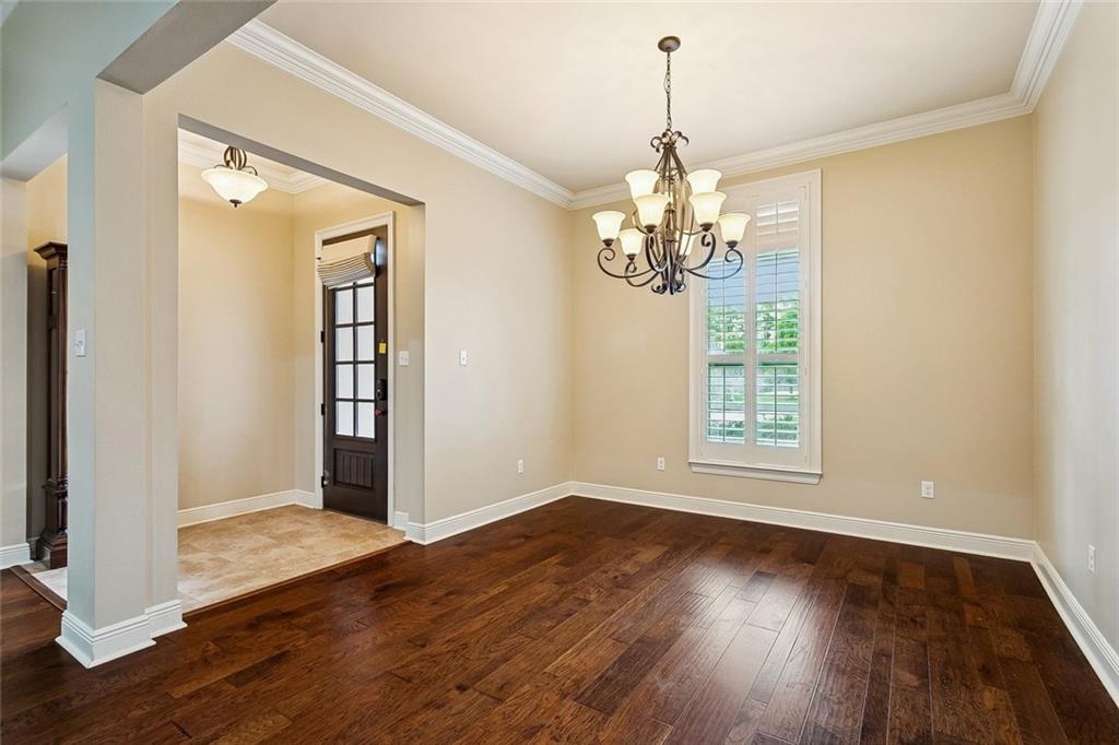 612 ENGLISH OAK Drive