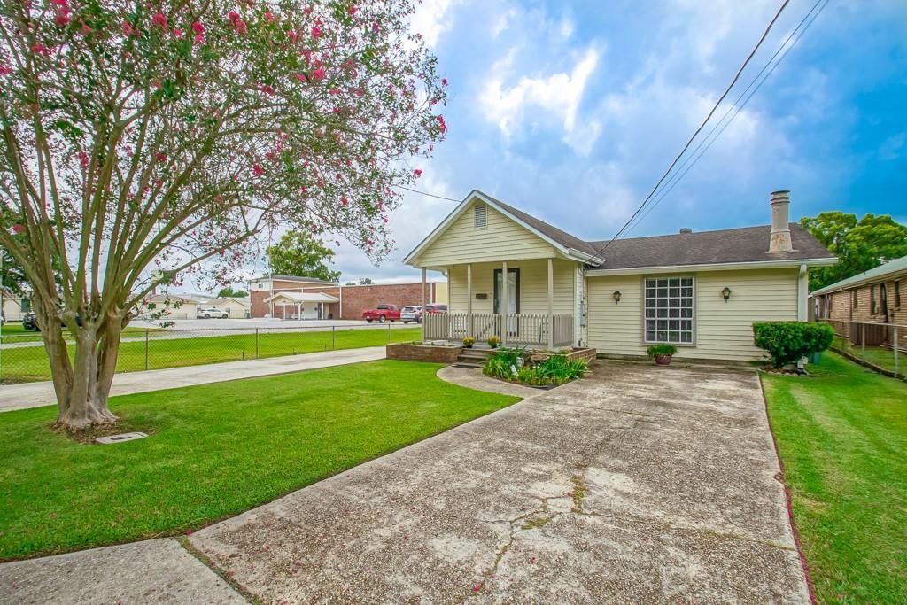 5101 BELLE TERRE Road