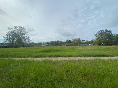 2609 REUNION Drive Violet LA 70092