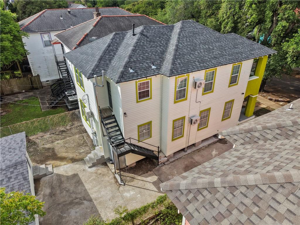 3711 LOUISIANA AVE Parkway