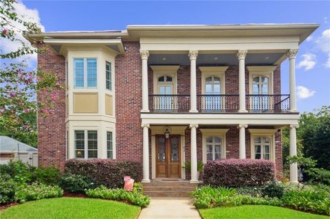 41 SAVANNAH RIDGE Lane Metairie LA 70001