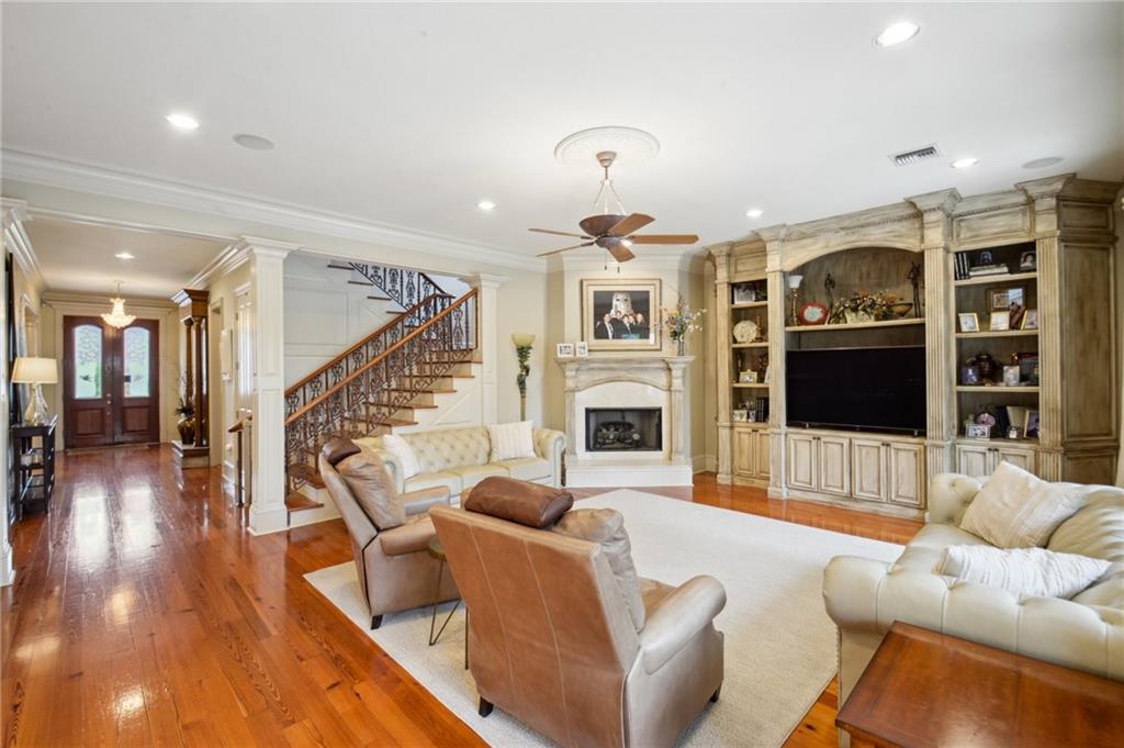 41 SAVANNAH RIDGE Lane