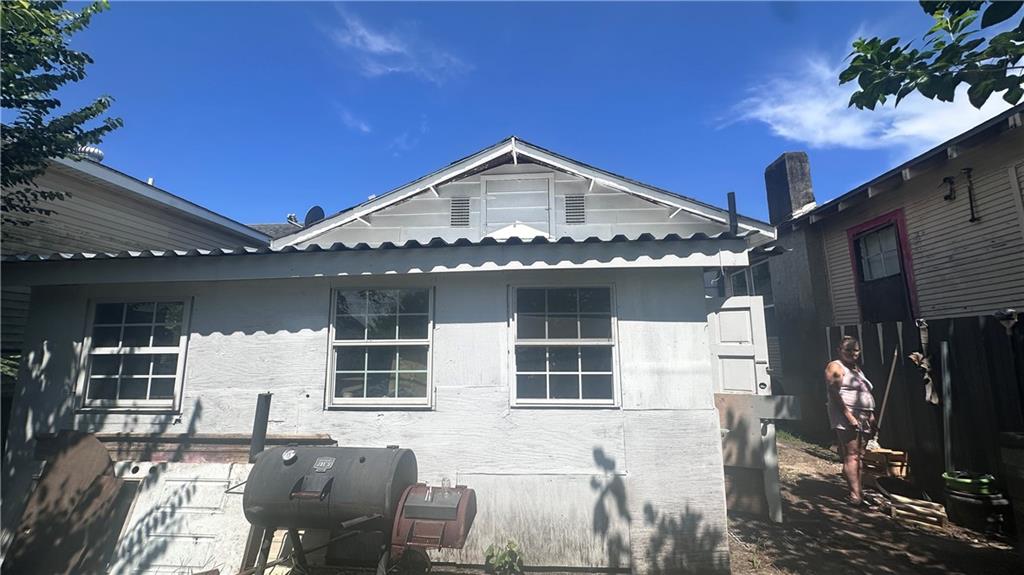 359 SALA Avenue