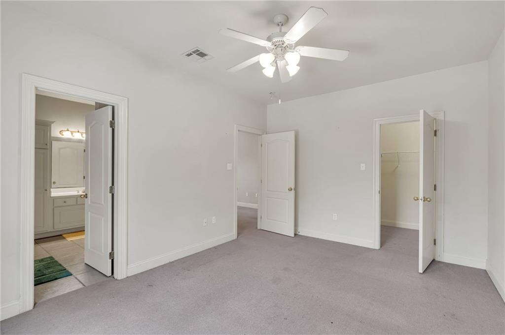 Covington, Louisiana 70433, United States, 4 Bedrooms Bedrooms, ,4 BathroomsBathrooms,Residential,Pending,210698