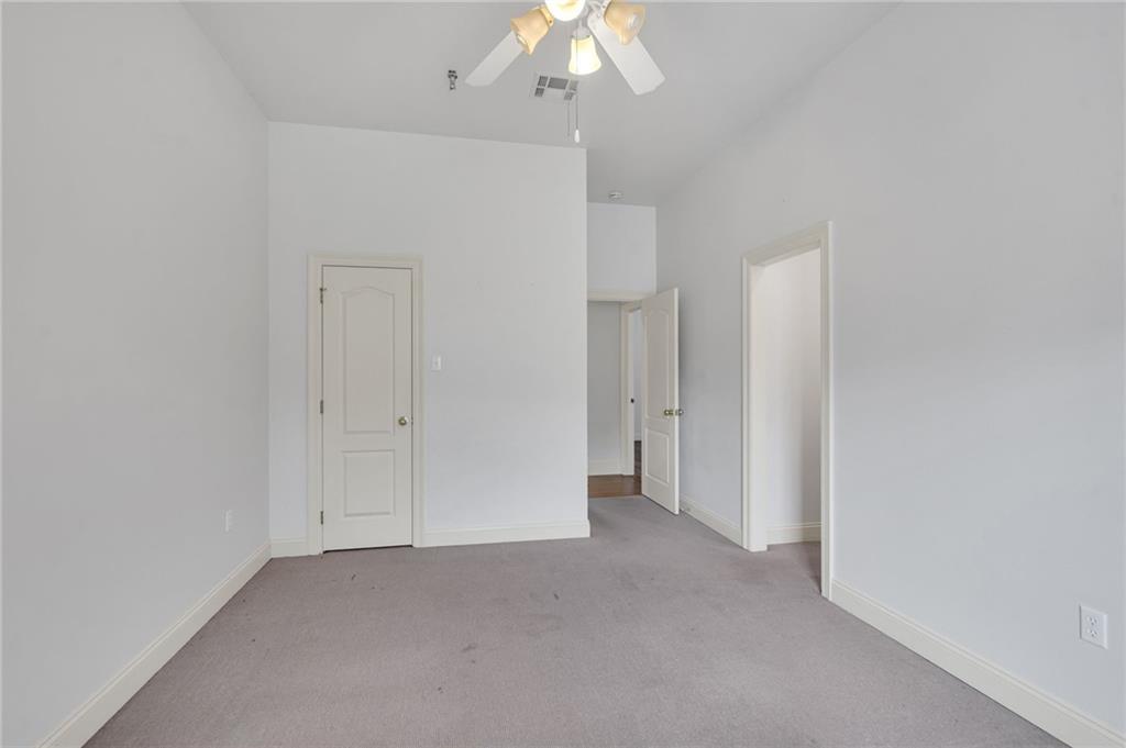 Covington, Louisiana 70433, United States, 4 Bedrooms Bedrooms, ,4 BathroomsBathrooms,Residential,Pending,210698