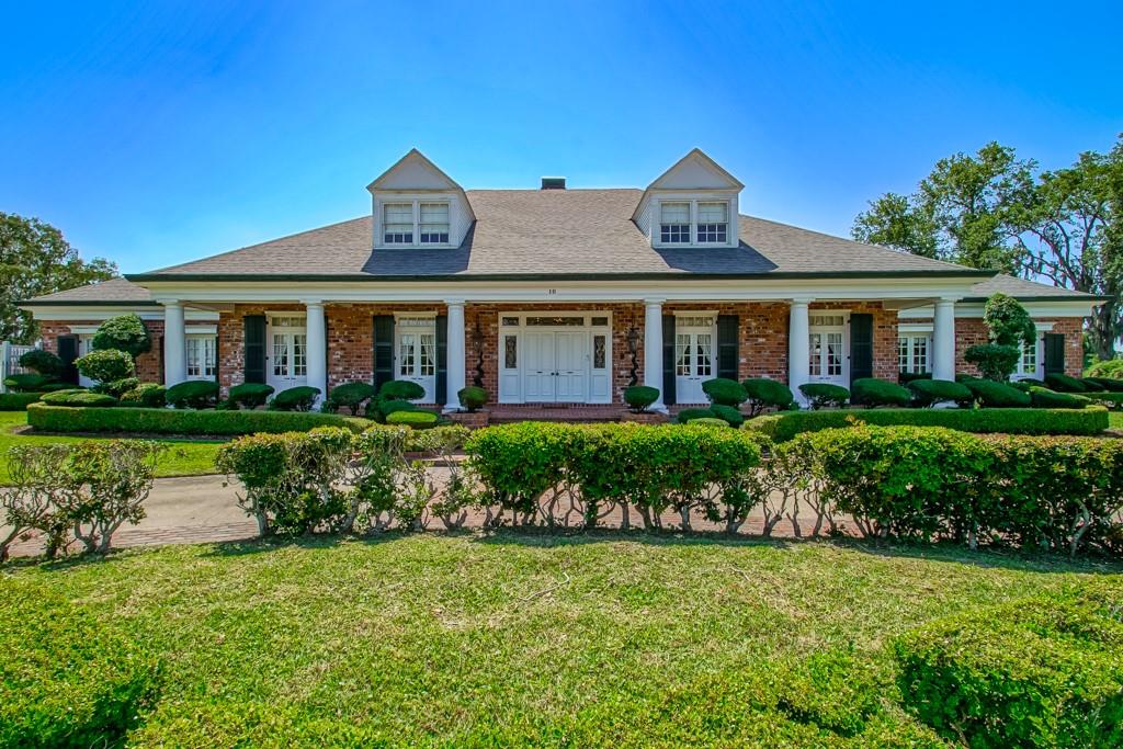 10 VILLERE Place