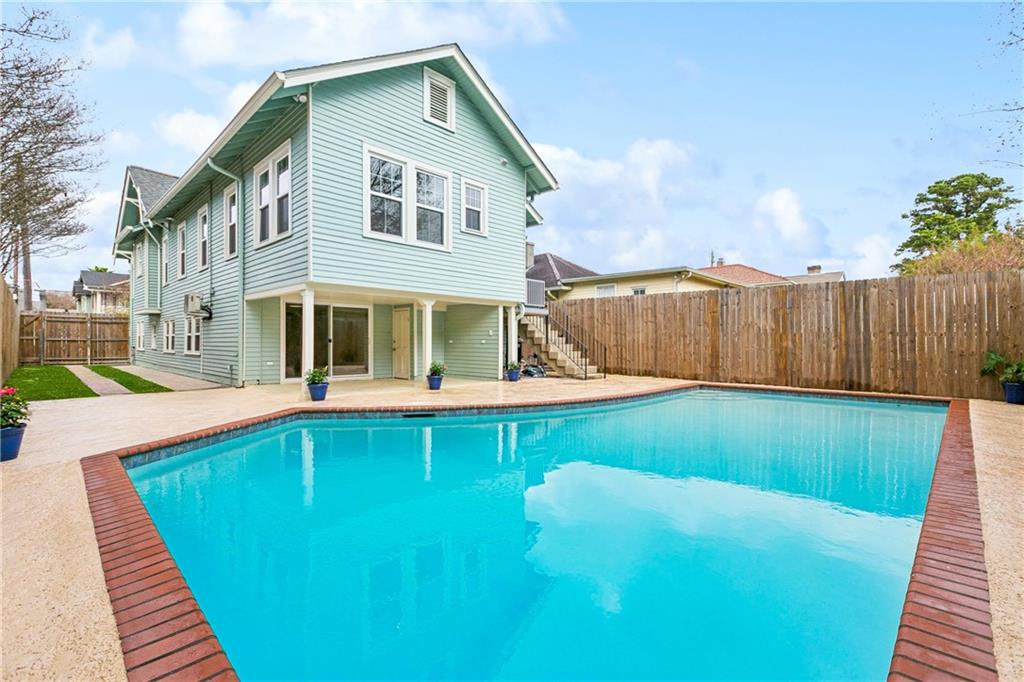 1815 BROADWAY Street