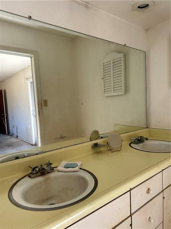 Hammond, Louisiana 70401, United States, 4 Bedrooms Bedrooms, ,2 BathroomsBathrooms,Residential,Active,2125