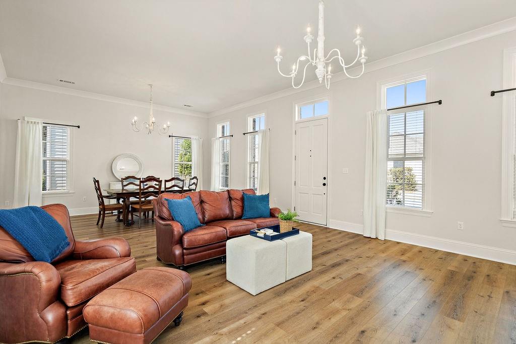 228 ARLINGTON Avenue