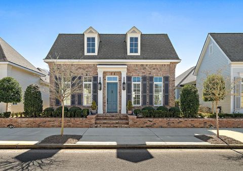 Photo of 228 ARLINGTON Avenue, Covington, LA 70433 (MLS # 2542529)