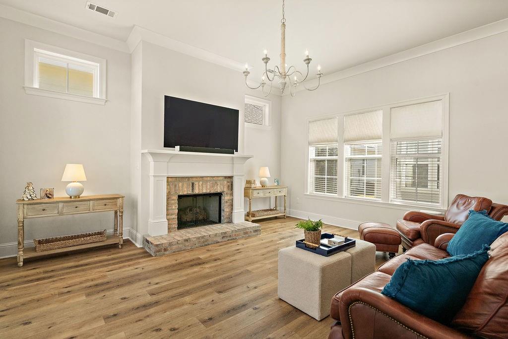 228 ARLINGTON Avenue