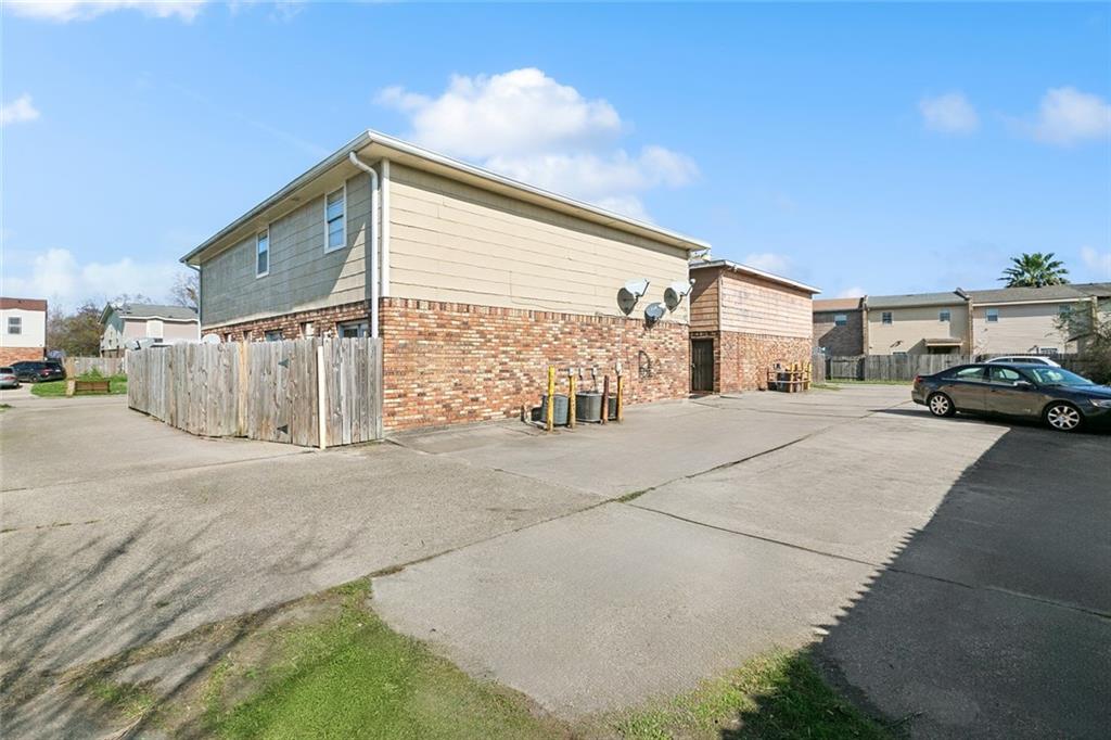 6660 HARBOURVIEW Drive