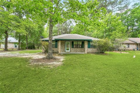 Photo of 1530 HIGHWAY 1088, Mandeville, LA 70448 (MLS # 2554041)