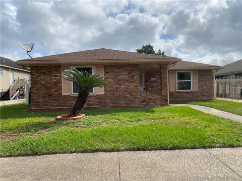 7531 CRESTMONT Road New Orleans LA 70126