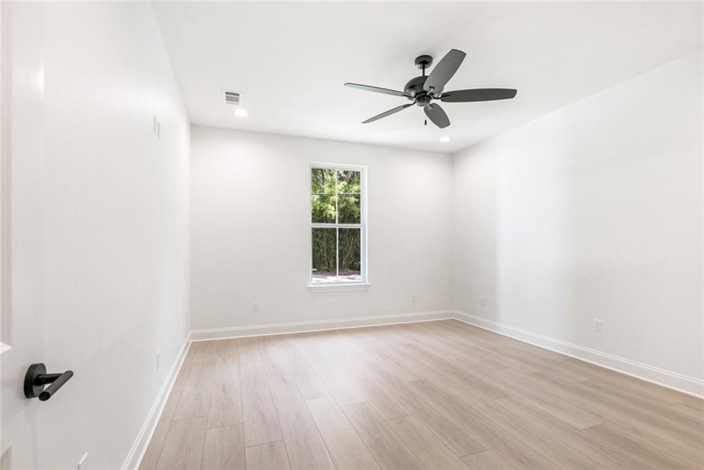 Covington, Louisiana 70433, United States, 3 Bedrooms Bedrooms, ,2 BathroomsBathrooms,Residential,Active,64168