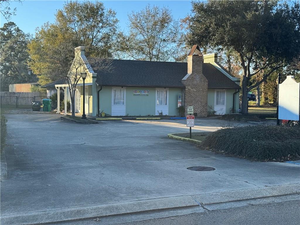 112 LAKE ORLEANS Boulevard